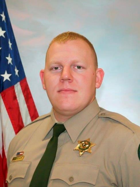 Officers fatally shoot suspect in death of Washington deputy | iNFOnews.ca Officers fatally shoot suspect in death of Washington deputy | iNFOnews.ca