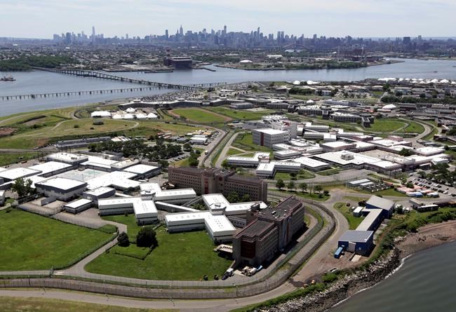 1st of 9 Rikers Island jails set to close amid overhaul | iNFOnews.ca CP896124855