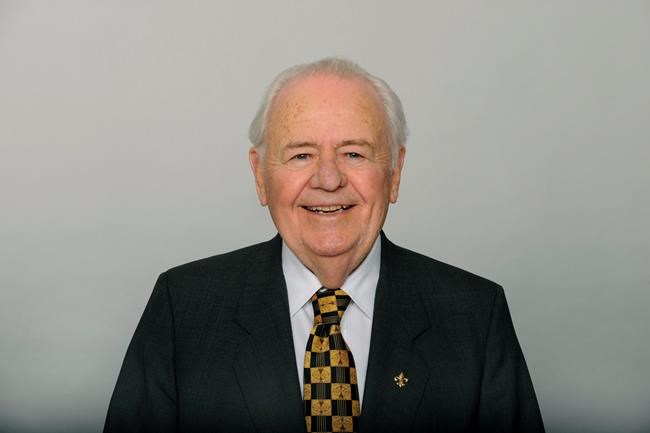 Saints, Pelicans owner Tom Benson dies at age 90 | iNFOnews.ca