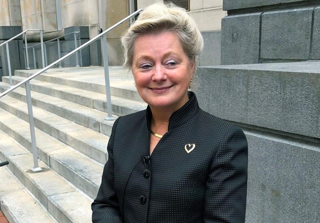 US appeals court says judge went too far on drug data order | iNFOnews.ca