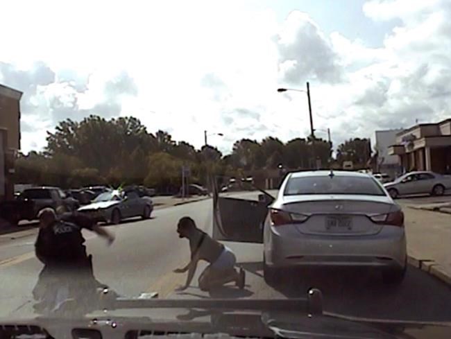 Cop seen punching man had past complaints, little discipline | iNFOnews.ca Cop seen punching man had past complaints, little discipline | iNFOnews.ca