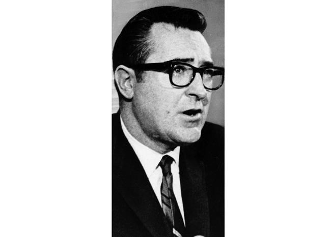 Lawyer, Kennedy friend involved in Chappaquiddick crash dies | iNFOnews.ca
