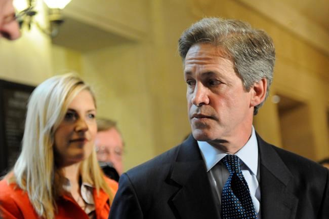 Ex-Sen. Coleman of Minnesota to have part of lungs removed | iNFOnews.ca Ex-Sen. Coleman of Minnesota to have part of lungs removed | iNFOnews.ca