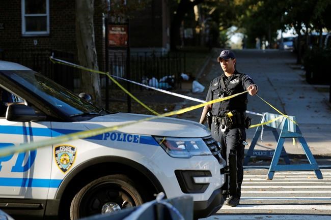 NYPD officer shot and killed during struggle with suspect | iNFOnews.ca NYPD officer shot and killed during struggle with suspect | iNFOnews.ca
