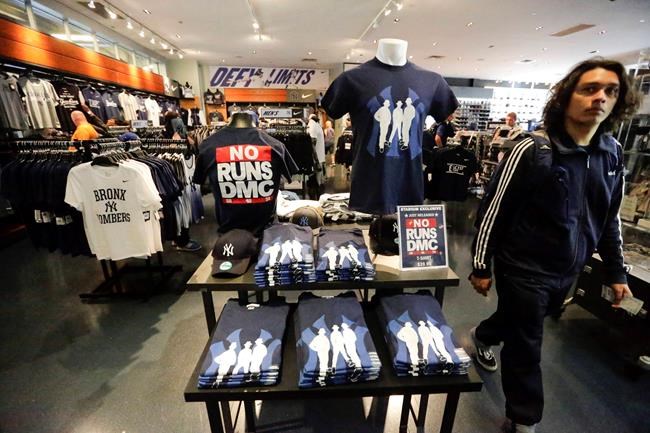Yankees selling 'NO RUNS DMC' T-shirts for $39.99 | iNFOnews.ca