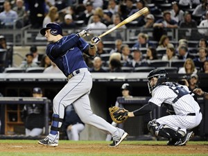 Exit Sandman: Rivera bids goodbye to Bronx with hugs, tears, cheers in Yanks' 4-0 loss Rays | iNFOnews.ca CP25198952