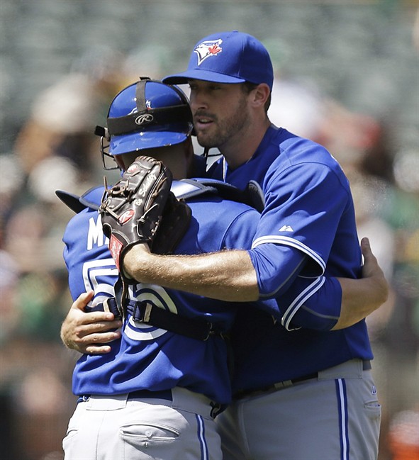 Martin, Donaldson homer to help Blue Jays power past Athletics 5-2 to take series in Oakland | iNFOnews.ca Martin, Donaldson homer to help Blue Jays power past Athletics 5-2 to take series in Oakland | iNFOnews.ca