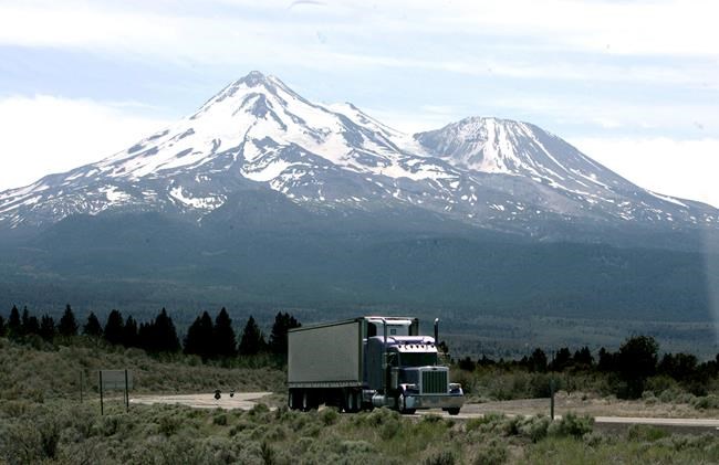 California sues over Trump halt to truck pollution rule | iNFOnews.ca