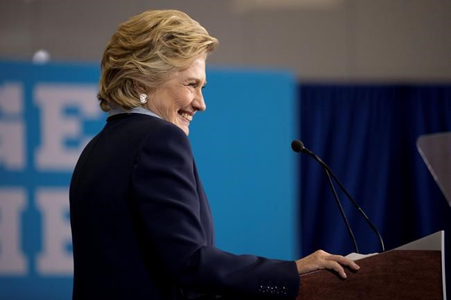 Clinton tries economic appeal on Ohio voters | iNFOnews.ca