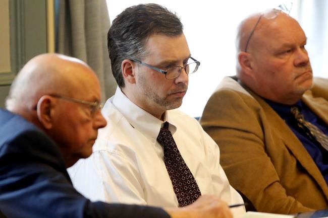 Man convicted of killing 2 women; bodies found under clothes | iNFOnews.ca