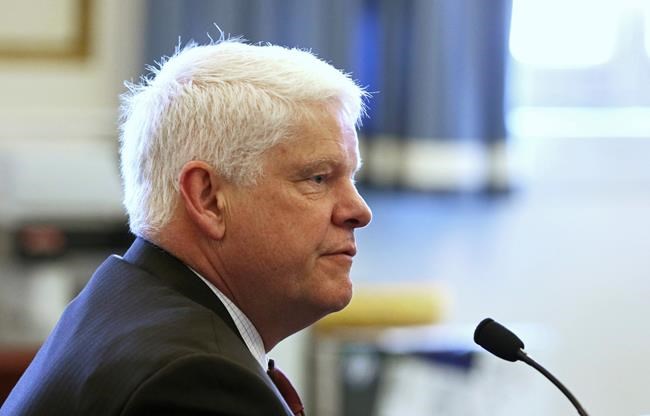 Judge rejects request for new charge in Ohio police retrial | iNFOnews.ca