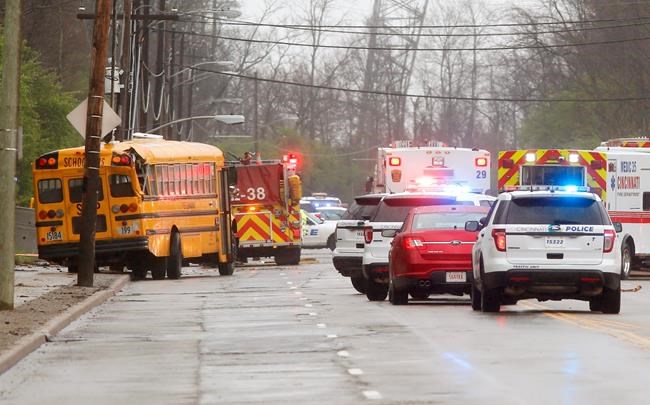 At least 12 children hospitalized after multi-vehicle crash | iNFOnews.ca At least 12 children hospitalized after multi-vehicle crash | iNFOnews.ca