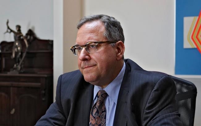 Ex-official now regrets bowing to National Rifle Association | iNFOnews.ca