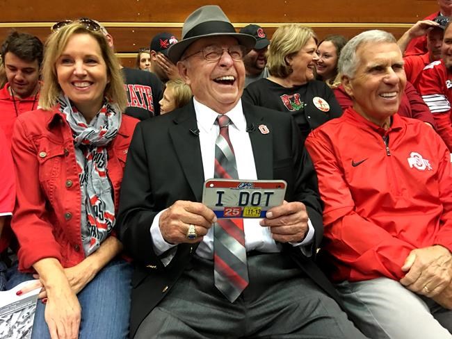 Former Ohio State football coach Earle Bruce dies at 87 | iNFOnews.ca CP422881980