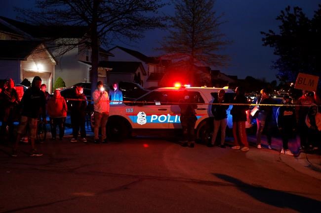 Columbus police officer fatally shoots girl swinging knife | iNFOnews.ca CP2605229