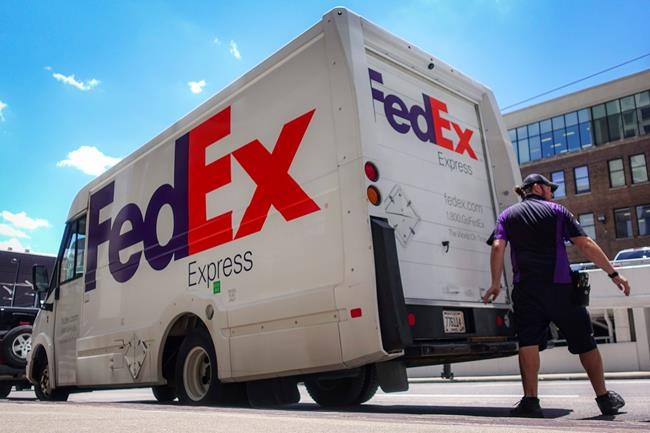 FedEx loses $2 billion, warns of headwinds in coming year | iNFOnews.ca