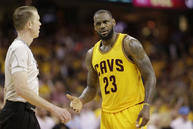 LeBron shakes off early misses, gritty Hawks and leads Cavs to 114-111 Game 3 win in overtime | iNFOnews.ca CP33224308