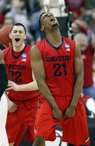 Just like home: Dayton pushes past Providence 66-53 to advance in NCAA Tournament | iNFOnews.ca