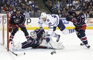 Daniel Winnik and Phil Kessel each have 3 points in Maple Leafs' 4-1 win over Blue Jackets | iNFOnews.ca CP30517852