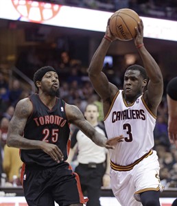 Dion Waiters scores 24 as Cavaliers edge playoff-bound, sloppy Raptors 102-100 | iNFOnews.ca