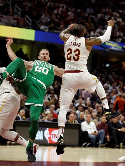 Celtics star Hayward suffers gruesome injury in opener | iNFOnews.ca Celtics star Hayward suffers gruesome injury in opener | iNFOnews.ca