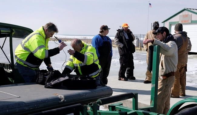 Dozens rescued after being trapped on Lake Erie ice floe | iNFOnews.ca