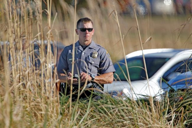 Police search for motive in killing of airport worker | iNFOnews.ca CP963938445