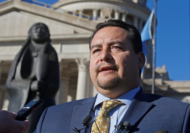 Oklahoma governor digs in on gambling showdown with tribes | iNFOnews.ca