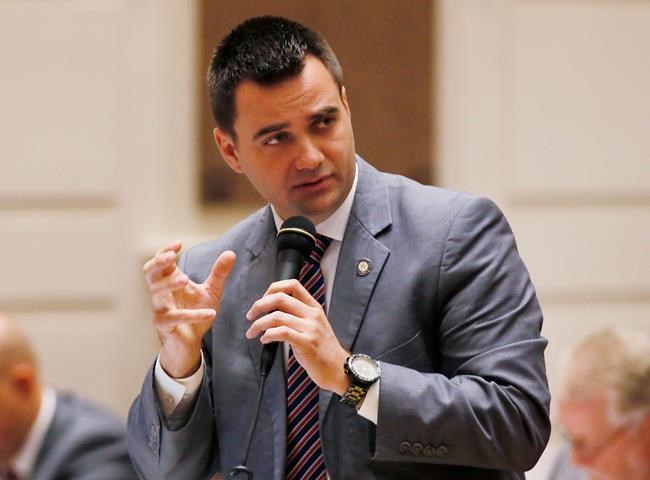 Oklahoma governor vetoes bill criminalizing abortion | iNFOnews.ca Oklahoma governor vetoes bill criminalizing abortion | iNFOnews.ca
