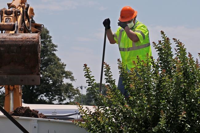Excavation crew expands search for Tulsa massacre victims | iNFOnews.ca Excavation crew expands search for Tulsa massacre victims | iNFOnews.ca