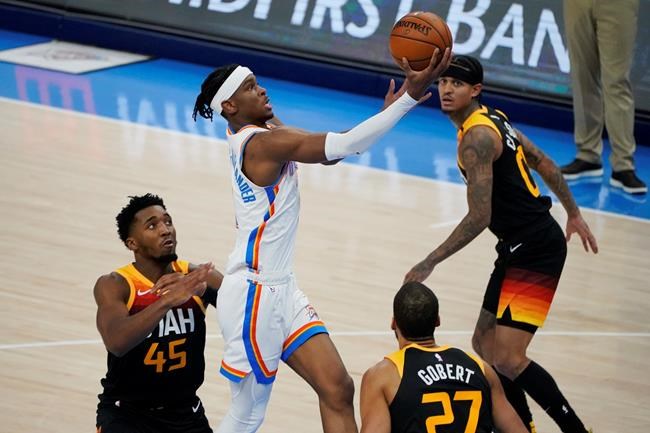 Mitchell makes layup with 7 seconds left, Jazz beat Thunder | iNFOnews.ca
