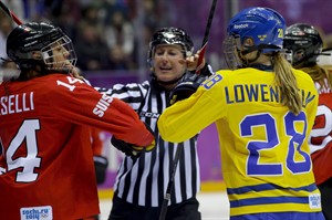 Swiss women rally to beat Sweden 4-3 for bonze, 1st Olympic women's hockey medal | iNFOnews.ca CP27297746