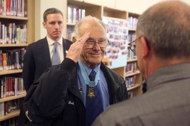 Oldest Medal of Honor recipient dies at 98 in Oregon | iNFOnews.ca CP1690648052