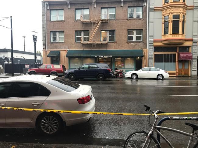 Police got 911 calls before man killed at homeless shelter | iNFOnews.ca CP114075543