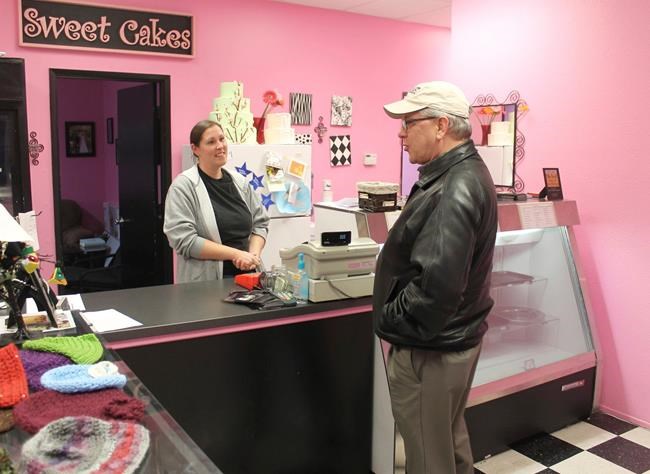 Oregon bakery appeals fine for turning away lesbian couple | iNFOnews.ca CP1939317509