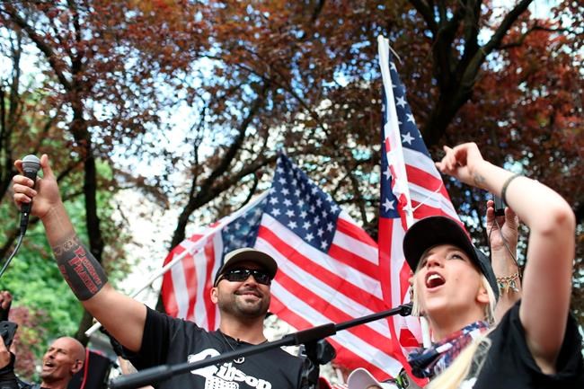 Oregon police chief orders review of use of force at protest | iNFOnews.ca Oregon police chief orders review of use of force at protest | iNFOnews.ca