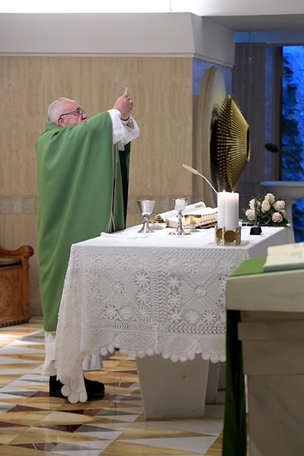 Pope overhauls key institute to reflect his vision of family | iNFOnews.ca