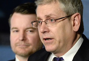 Opposition wants limits on government jet use, Harper defends status quo | iNFOnews.ca CP27822648