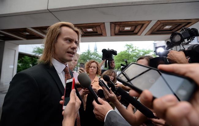 Crown withdraws expense charges against Quebec Sen. Patrick Brazeau | iNFOnews.ca