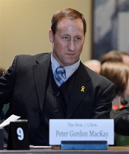 Liberals and NDP stymied in attempts to find out where defence budget axe falls | iNFOnews.ca