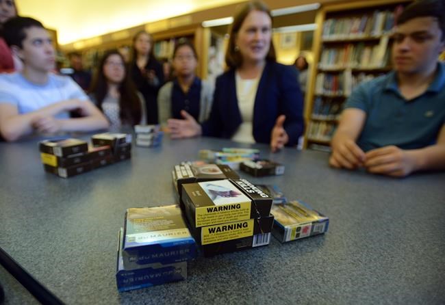 Federal government moves forward on plain packaging for tobacco products | iNFOnews.ca