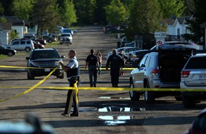 Schools reopen in Moncton, N.B., following Mountie deaths and manhunt in city | iNFOnews.ca CP28685715