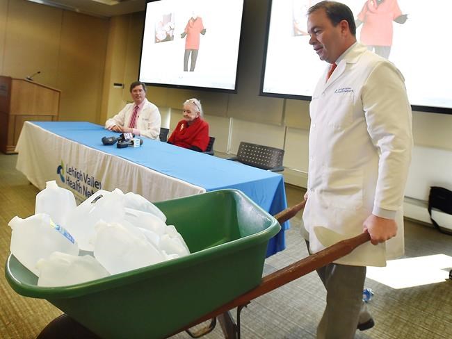 Woman resigned to being plump learns she had 140-pound tumour | iNFOnews.ca