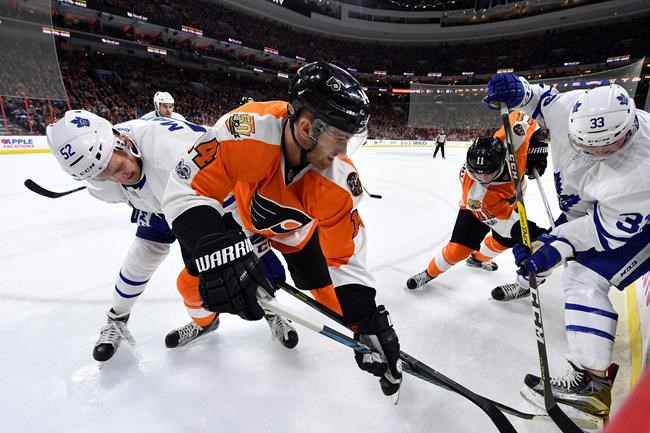 Flyers top Maple Leafs 2-1 for 3rd straight victory | iNFOnews.ca