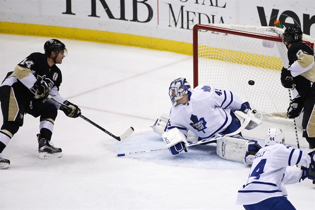 P.A. Parenteau, Peter Holland score in shootout; Maple Leafs beat Penguins 3-2 | iNFOnews.ca CP35853049
