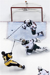 Wild's Ryan Suter suspended two games for elbow to head of Penguins' Downie | iNFOnews.ca