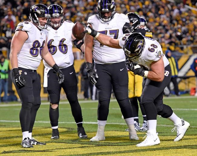 The Latest: Steelers get emotional comeback win over Ravens | iNFOnews.ca