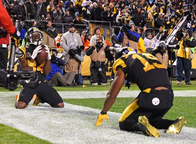 Roethlisberger throws 4 TDs, Steelers drill Titans 40-17 | iNFOnews.ca
