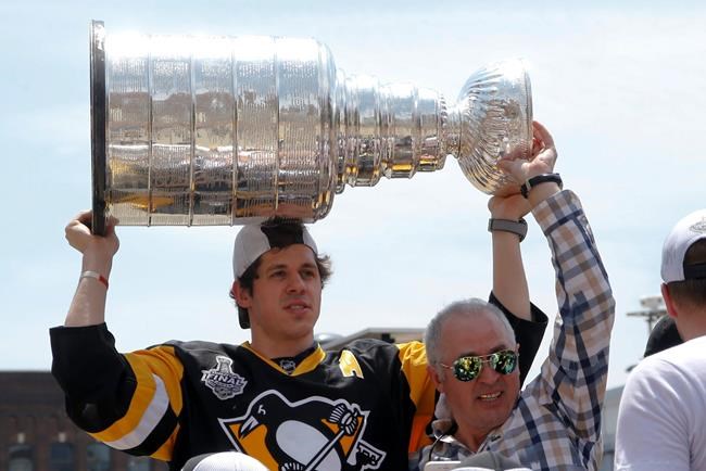 400,000 fans greet Pittsburgh Penguins at Stanley Cup parade | iNFOnews.ca