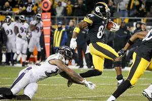 Ben Roethlisberger throws 6 TD passes - again; Steelers rattle Ravens 43-23 | iNFOnews.ca CP30541117